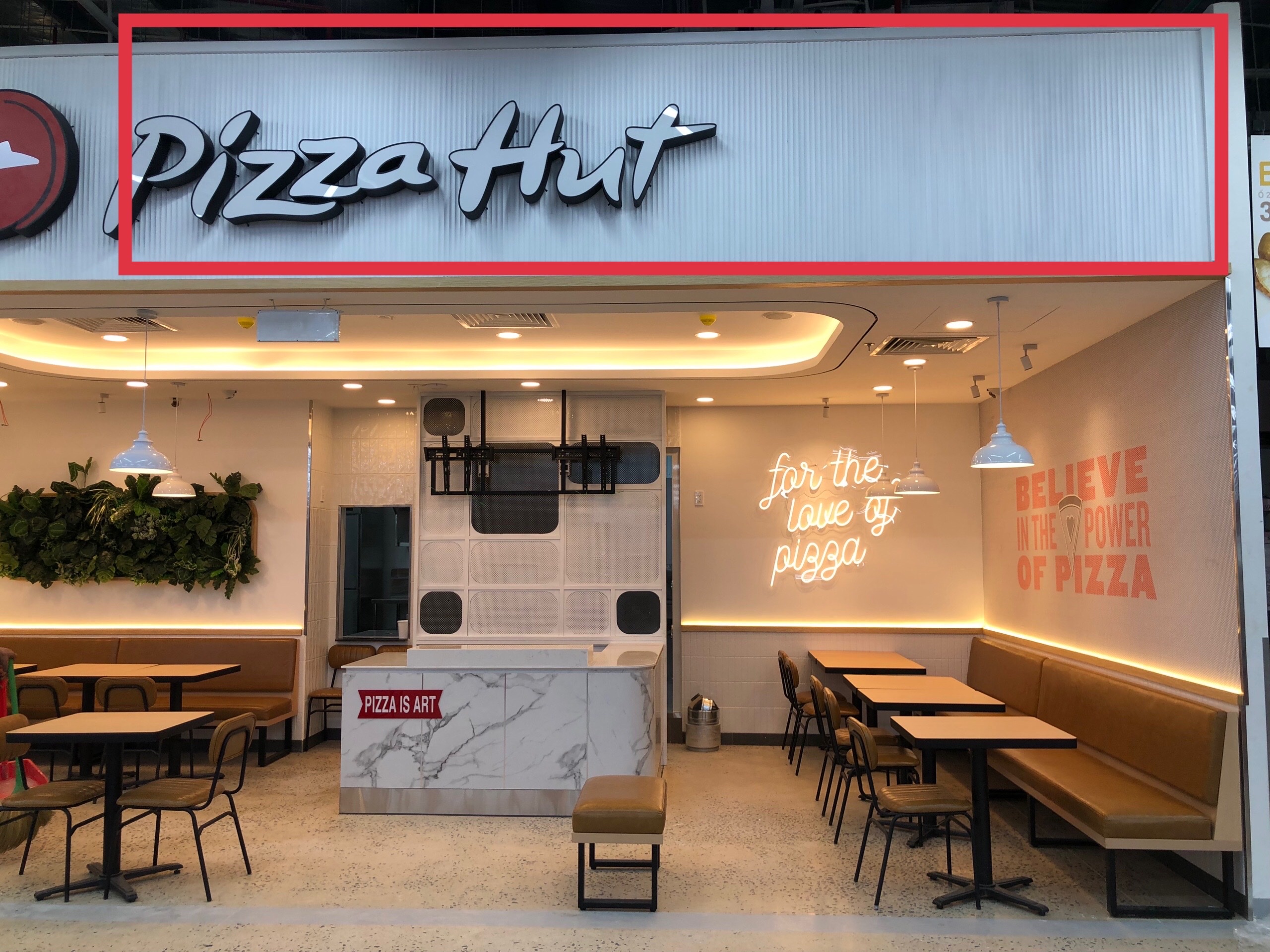 Thi công Pizza Hut Tây Ninh với vách CNC tôn 3mm