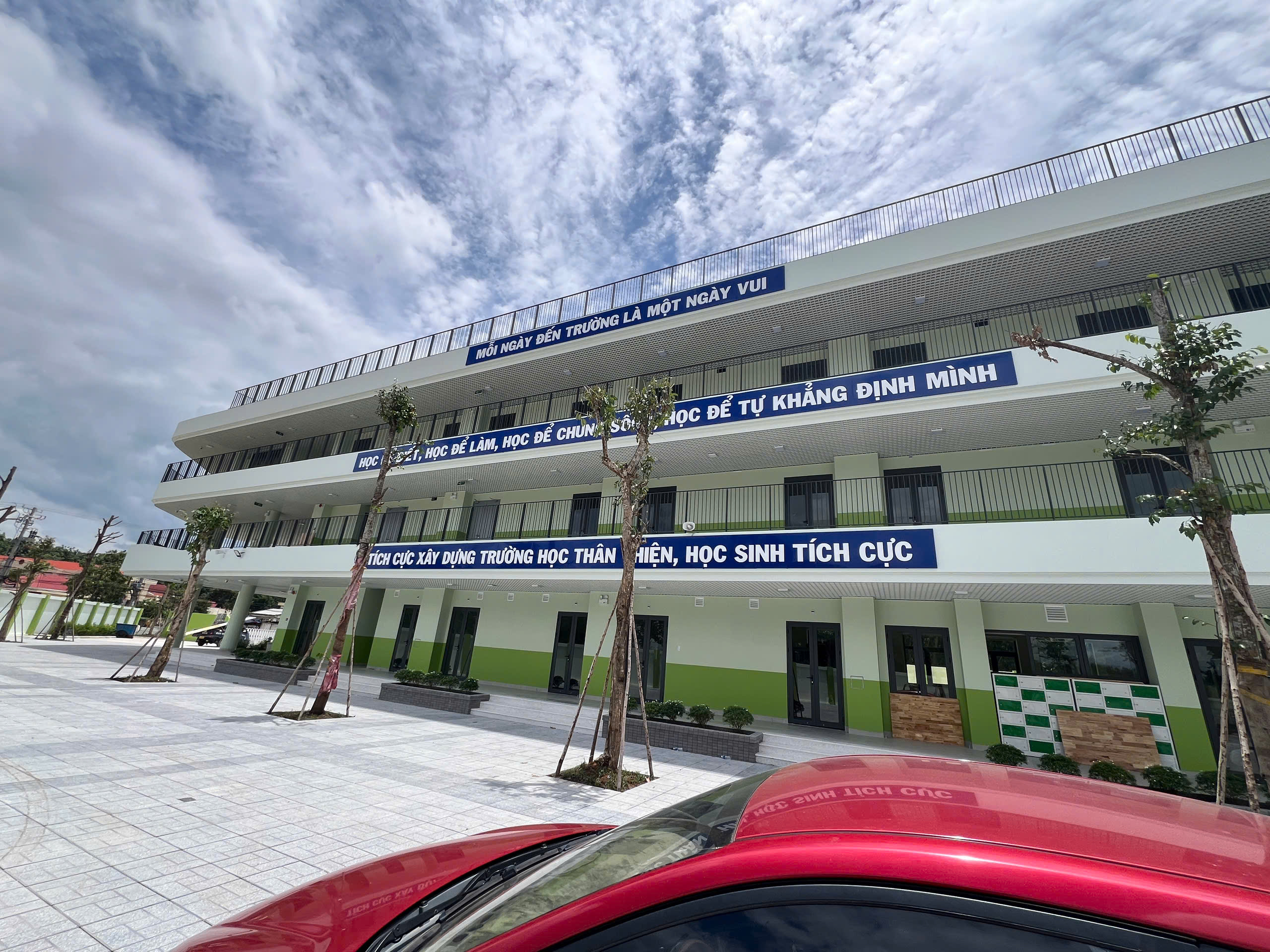 CHẠY ĐUA CÙNG TIẾN ĐỘ