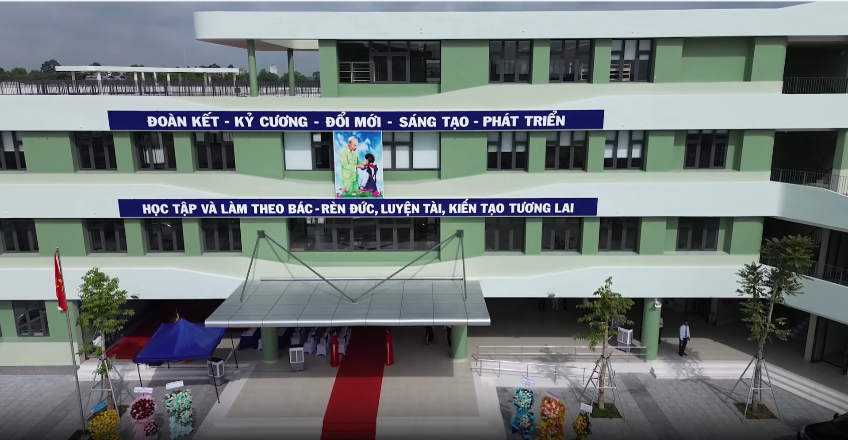 Thi Công Bảng Hiệu Trường Học Tây Ninh – Hơn 200 Sản Phẩm Hoàn Thành Trong 7 Ngày